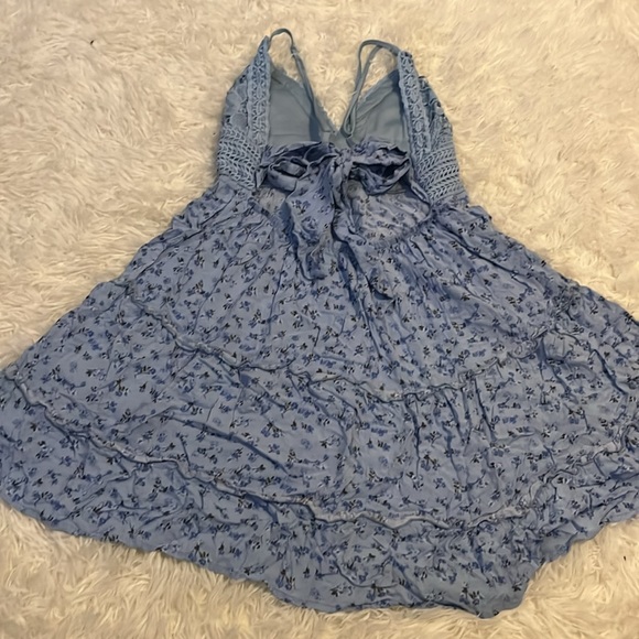 Birch and Stone Blue Floral Dress - Picture 2 of 3